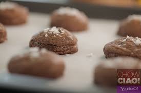 Five Ingredient Chocolate Cookies Chow Ciao Yahoo Screen Nutella Cookies Recipe Eat Dessert Nutella Cookies