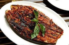 Manfaat terong tersebut bisa anda rasakan secara maksimal dengan pengolahan yang tepat, misalnya dengan cara dimasak maupun. 3 Cara Memasak Terong Ungu Resep Makanan Makanan Dan Minuman Resep Masakan