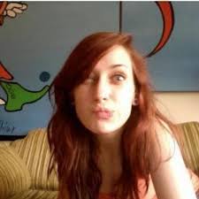 Gretchen Schultz (@paintedcoral)