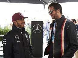 I thank god everyday for… Football Superstar Tom Brady Lewis Hamilton Sieht Die Dinge Etwas Anders