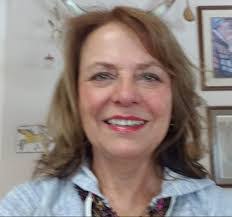 Diane Tully's Instagram, Twitter & Facebook