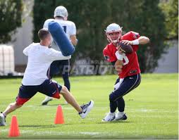Heinicke signed with the defending super bowl champions on sept. Ron Whitcomb On Twitter Former Monarch Qb Taylor Heinicke Patriots Practice Today In Same Qb Drills As Tom Brady Goat Odu Rwqb Gopats Tb12 Https T Co Vrnu9ryrl7