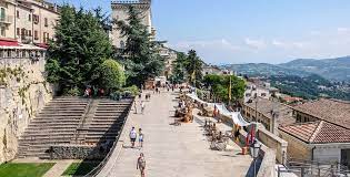 Esplora il territorio di san marino il nostro territorio è ricco di bellezze culturali, castelli, chiese, arte, cultura e natura. Paseando Por San Marino Actualidad Viajes