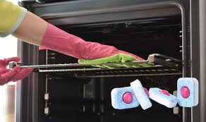 You can even remove the glass window if you're careful (otherwise here's how to clean it). Mrs Hinch Fan Reveals Cleaning Hack For Oven Racks And It Only Requires 2 Products Express Co Uk