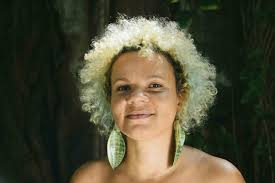 Brinco Espada de Santa Bárbara: Estilo e Sofisticação