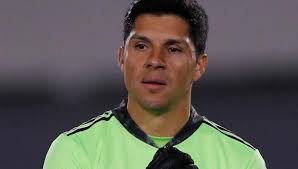 Además, también sacará una zamarra conmemorativa con el nombre de los once futbolistas que vencieron a santa fe. Enzo Perez Hoy River Plate Vs Santa Fe El Abrazo De Enzo Con Un Recogebolas En La Celebracion Del Gol De Angileri Foto Argentina Ar Deporte Total El Comercio Peru