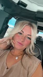 Ramona Bryant's Instagram, Twitter & Facebook