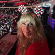 Jessica Kirksey's Instagram, Twitter & Facebook