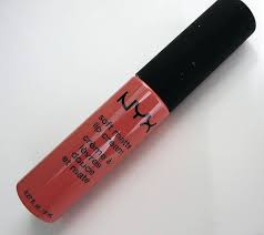 Do your lips ever get really dry and crackle toward the inside with these? à¸œà¸¡ Nyx Soft Matte Lip Cream à¸‹ à¸£ à¸„à¸£ à¸§ à¸§
