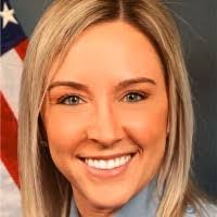 Ashley Lind's Instagram, Twitter & Facebook