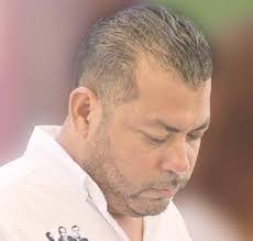 Daniel Arochi's Instagram, Twitter & Facebook