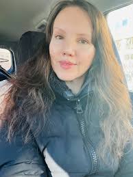 48, Divorced, father of 3 in Caldwell. Need a girl who loves concerts,  football, and food! Have an extra ticket to Gin Blossoms, Spin Doctors and  Blues Traveler for next Tuesday.