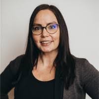 Christine Burwell's Instagram, Twitter & Facebook