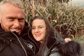 Man sells off girlfriend's clothes after she amassed more than 200 unworn  items