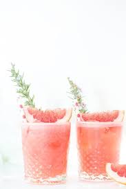 Rosemary Grapefruit Gin Cocktail This Recipe Is A Must Try For A Cocktail Party Grapefruit Cocktails Cocktail Essen