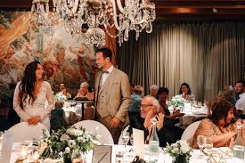 Bad urach pakub täiuslikku rahu ja meelelahutuse segu põnevas linnas bad urach. Sommerhochzeit In Der Kunkele Muhle Christina Hohner Photography Hochzeitsfotograf Ludwigsburg Fur Bilder Mit Personlichkeit