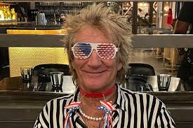Rod Stewart gets a scare with his 11-year-old son, who was rushed to the  hospital for fear of heart attack