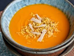 Decouvrez La Recette Soupe De Potimarron Sur Cuisineactuelle Fr Soupe Potimarron Recette Soupe Meilleures Recettes De Soupe