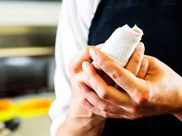 Eine Blutvergiftung Sepsis Kann Lebensbedrohlich Sein Bei Diesen Anzeichen Sollten Sie Einen Arzt Aufsuchen Blutvergiftung Harnwegsinfektion Anzeichen