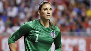 Apr 16, 2015 · mann has so far been spared the litigation that surrounded the robert mapplethorpe shows. Us Torhuterin Hope Solo Bittet Um Verzeihung Panorama Sz De