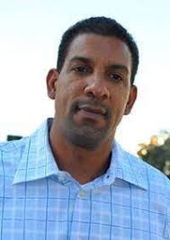 Ed Bermuda recruits Simons from Marsh