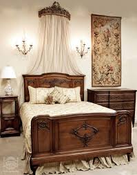 Antiques In Style In 2020 Dreamy Bedrooms Master Bedrooms Decor French Country Bedrooms
