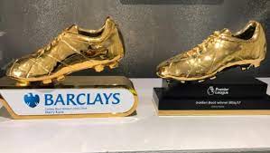 The three lions captain is keen to leave spurs in pursuit of. Photo Harry Kane Finally Brings Home Cherished Golden Boot Cannot Help But Tweet His Approval 90min