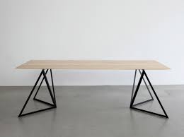 Pieds en mètres (ft en m) calculatrice de conversion pour les conversions de longueur avec tables et formules supplémentaires. Pieds De Table Steel Stand Par Sebastian Scherer Blog Deco Design Pieds De Table Pied De Table Metal Mobilier De Salon