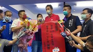 出身跆拳道世家 身高183公分 爸爸就是她的啟蒙教練 私底下的羅嘉翎其實喜歡玩拼圖？ 還一度想放棄跆拳道去開咖啡館？ 在主持人廖筱君及財經記者姚惠珍的追問下. Fwcjlldowp3gvm