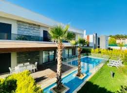 Estatesales.net provides detailed descriptions, pictures, and directions to local estate sales, tag sales, and auctions in the beverly hills area as well as the entire state of ca. Die 10 Besten Villen In Kusadasi Turkei Booking Com