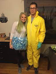 Es handelt sich bei diesem breaking bad schutzanzug natürlich nur um ein kostüm, d. Breaking Bad Halloween Costume Breakingbad Crystalmeth Heisenberg Breaking Bad Halloween Costume Funny Couple Halloween Costumes Bad Halloween Costumes