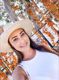 Hi! We are moving to Orange County very soon! Looking for suggestions or  maybe websites that can delve into the type of neighborhoods and their  schools. We're looking for 3 bedroom home