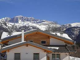 L'intero alloggio (appartamento) · 4 ospiti · 1 letto · 1 bagno. Case E Appartamenti Vacanze Madonna Di Campiglio Da 27 A Notte