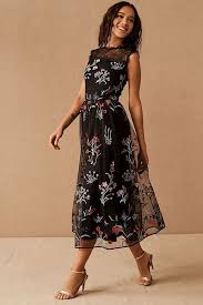 With so many seasonal dresses in stores and online, it can be overwhelming to choose what to wear to a winter wedding.winter wedding guest attire often includes dark hues, rich fabrics and longer sleeves. 20 Chic Spring Wedding Guest Dresses What To Wear To A Spring 2021 Wedding
