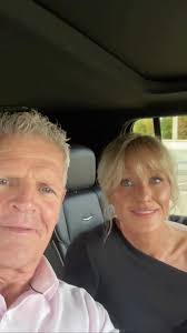 Heading downtown to the annual Fundraising gala for the  @fondation.lorenzetti Thank you to Johnny & Nicholas from Allanté Limo for  the transportation The best car service in Montreal #knuckles ...