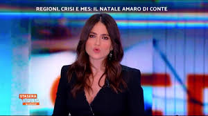 Diplomata all'accademia nazionale d'arte drammatica nel 2006, inizia a lavorare per il cinema. For A Smile Onlus Stasera Italia Veronica Gentili Rete 4 Mediaset Facebook