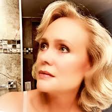 Lorraine Mansbridge Lifestyle