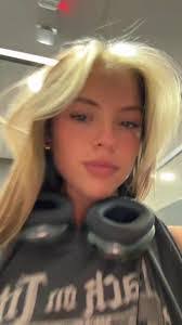 Mandi Bagley's Instagram, Twitter & Facebook