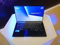 Untuk masalah harga asus zenbook flip 13 ux362fa, kami rasa tidak terlalu mahal untuk laptop compact dan ergonimis dengan performa yang. Harga Zenbook 13 Dan 14 Inci Sama Kenapa
