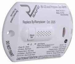 Some carbon monoxide detectors include a battery light that will turn yellow or red when the battery is weak. 2 Wire Rv Propane Gas And Carbon Monoxide Detector 12 Volt White Rv Safe Rv Gas Detectors Rs34fr