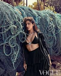 Sara Ali Khan Saraalikhan95 Instagram Photos And Videos Bollywood Actress Bollywood Celebrities Indian Bollywood Actress