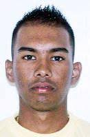 Snubbed Sarwan slams double