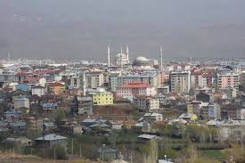 Bingöl merkez doğu anadolu bölgesinde yer almakta olup, bingöl merkez ilçesi bingöl iline bağlıdır. Bingol Belediyesi 0426 213 12 18