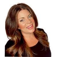 Nicole Hunsicker's Instagram, Twitter & Facebook