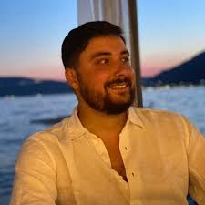 Alex' Taranto (@AlexisTaranto)