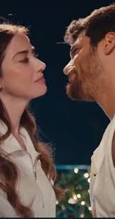 Beautiful #Ozgegurel 🥰😘❤️‍🩹