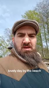 Lovely day by the beach. #beach #forrest #song #irish #folksong ##folk  #folkmusic #accapella #beard #sixpence #singing #singinginnature #nature