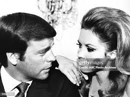 141 Jocelyn Lane Photos & High Res Pictures