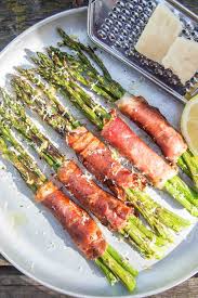 Prosciutto Wrapped Asparagus Bundles Fresh Off The Grid Recipe In 2020 Asparagus Prosciutto Wrapped Asparagus Asparagus Appetizer