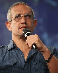 Congrats to all the College of Fine Arts' Medici Scholars, including 15  School of Art students. Art and Visual Culture Education grad student  Ling-yu Chou and MFA candidate Dylan Hawkinson — both